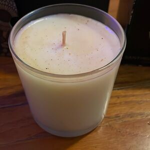 Voluspa, Santiago Huckleberry vintage candle